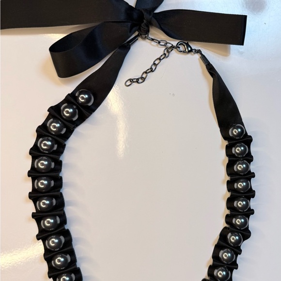 🧚🏻♀️ Black Pearl Ribbon and Bow Necklace 18-23” - Picture 2 of 5